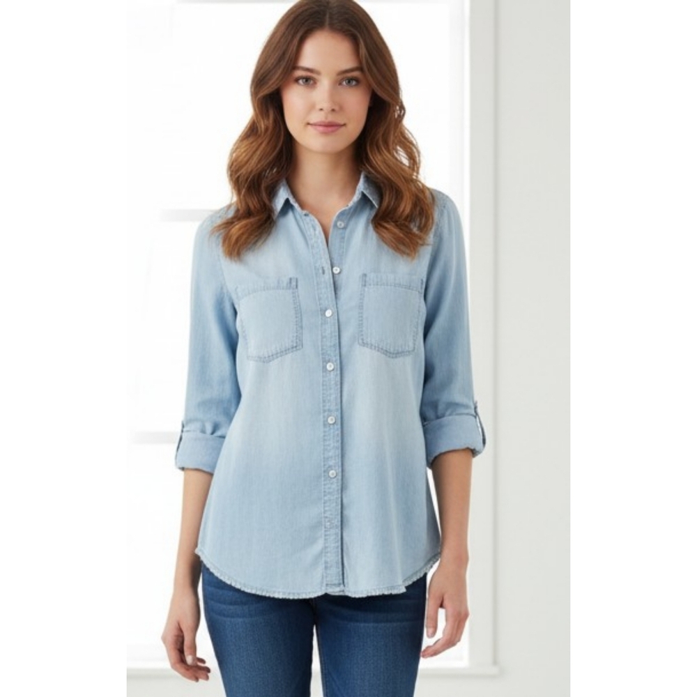 Harper Chambray Split back Raw hem Button down Hi low too Blue Size M